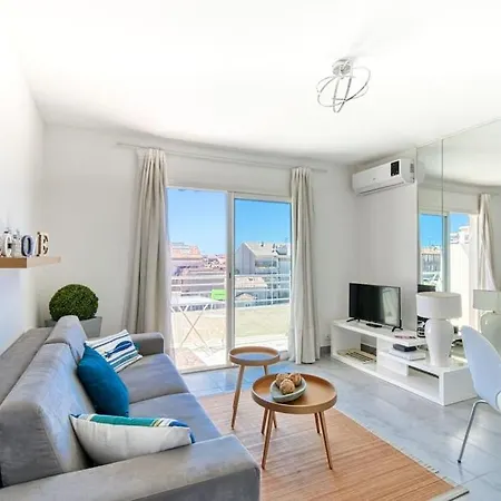 Apartment 13 Legof - Superbe 2 Pieces Avec Balcon Au Coeur De ! *