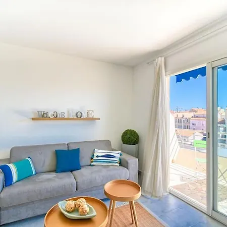 13 Legof - Superbe 2 Pieces Avec Balcon Au Coeur De ! *